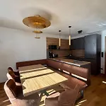 - Enzian 招待所