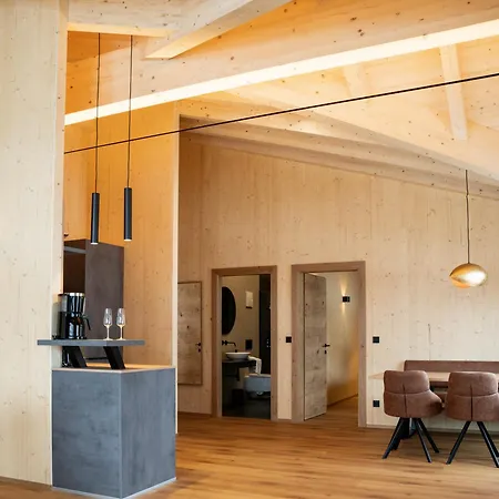 - Enzian Pensjonat Berwang