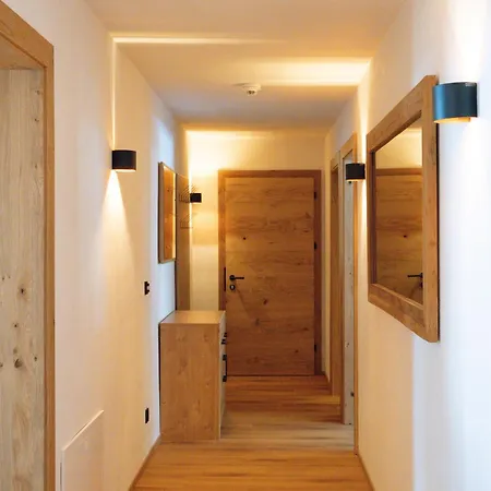 - Enzian Pensjonat Berwang