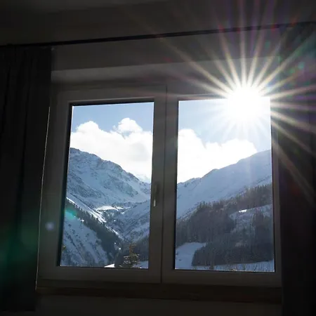 Pensjonat - Enzian 4*