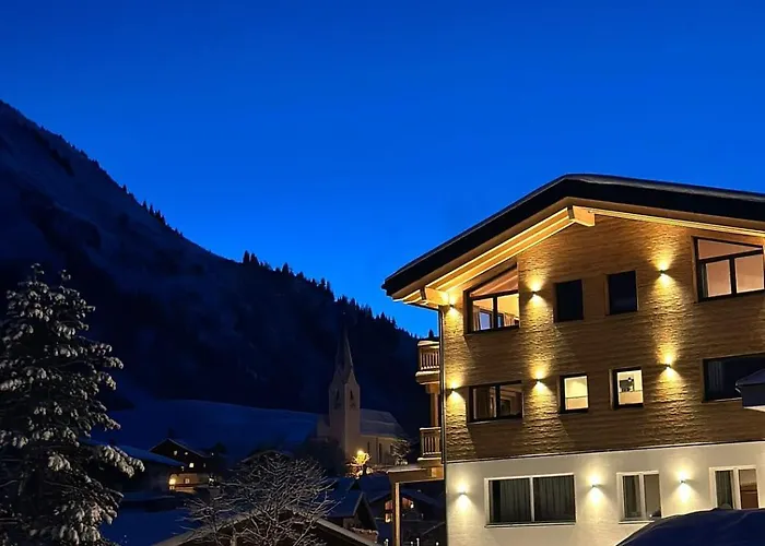 בית הארחה - Enzian ברוואנג