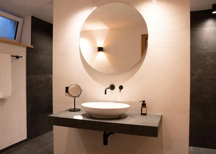 - Enzian 4* ברוואנג