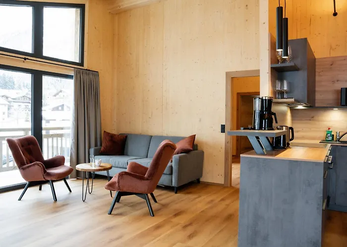 - Enzian בית הארחה