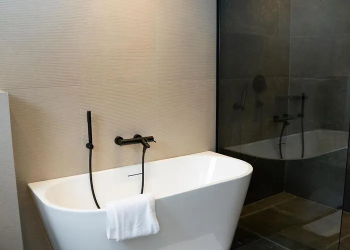 בית הארחה - Enzian 4*