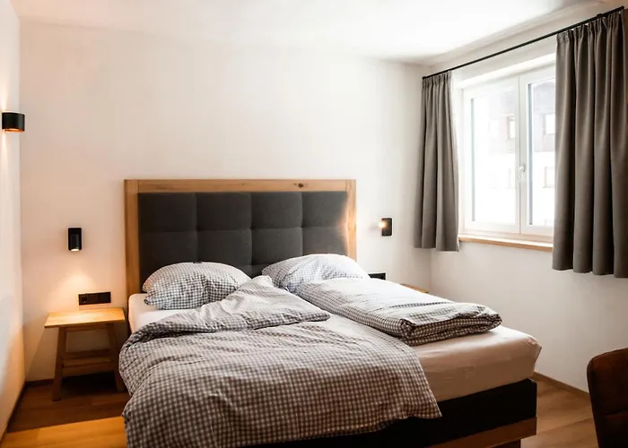 - Enzian בית הארחה ברוואנג