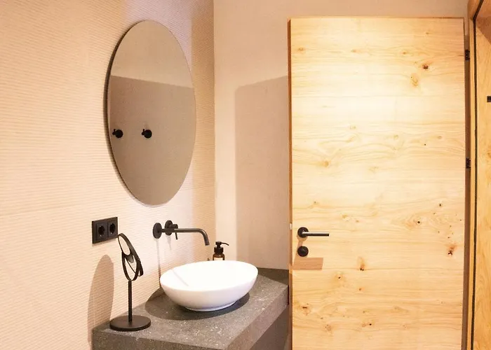 בית הארחה - Enzian ברוואנג