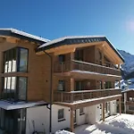 - Enzian Гостевой дом 4*