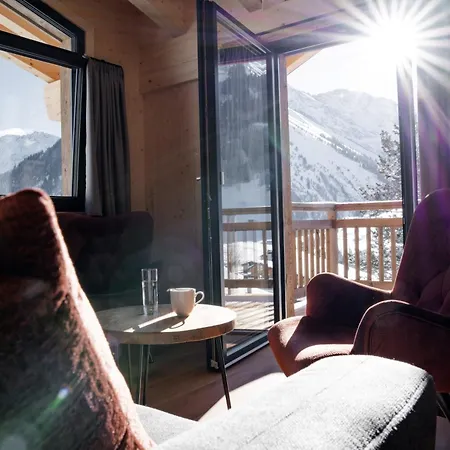 - Enzian ゲストハウス 4*