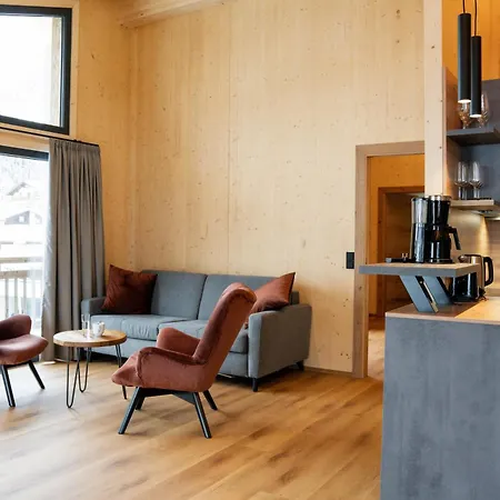 - Enzian ゲストハウス