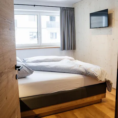 ゲストハウス - Enzian バーワング