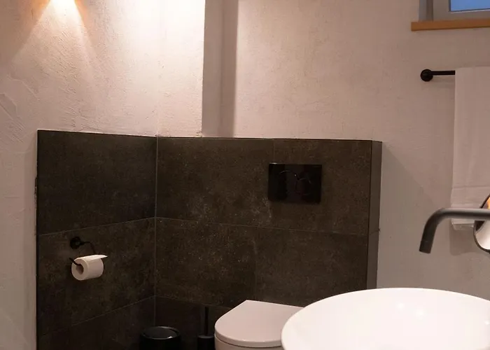 - Enzian Pensjonat Berwang